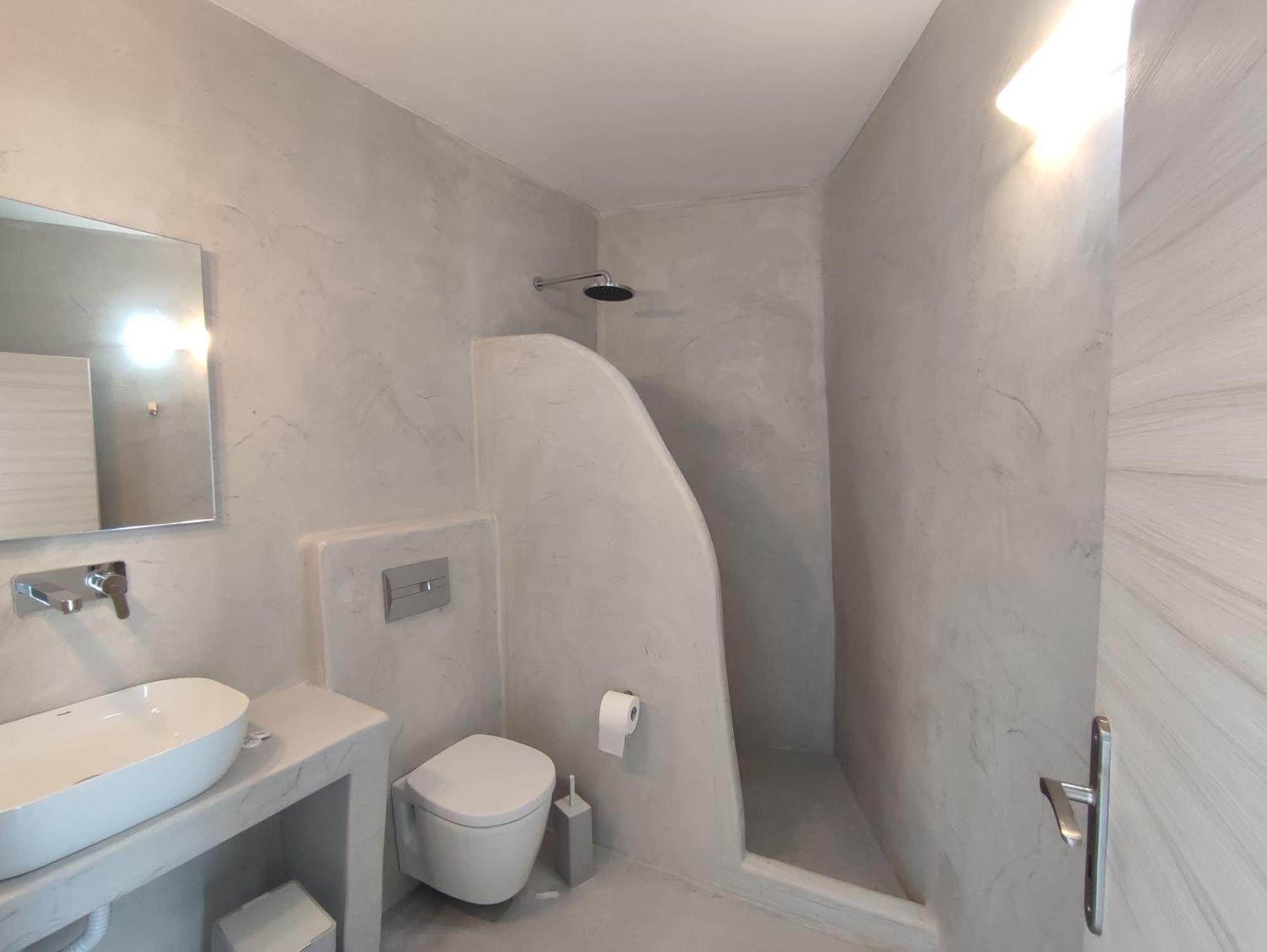 Central Santorini Serenity Rooms Fira (Santorini) Exterior photo