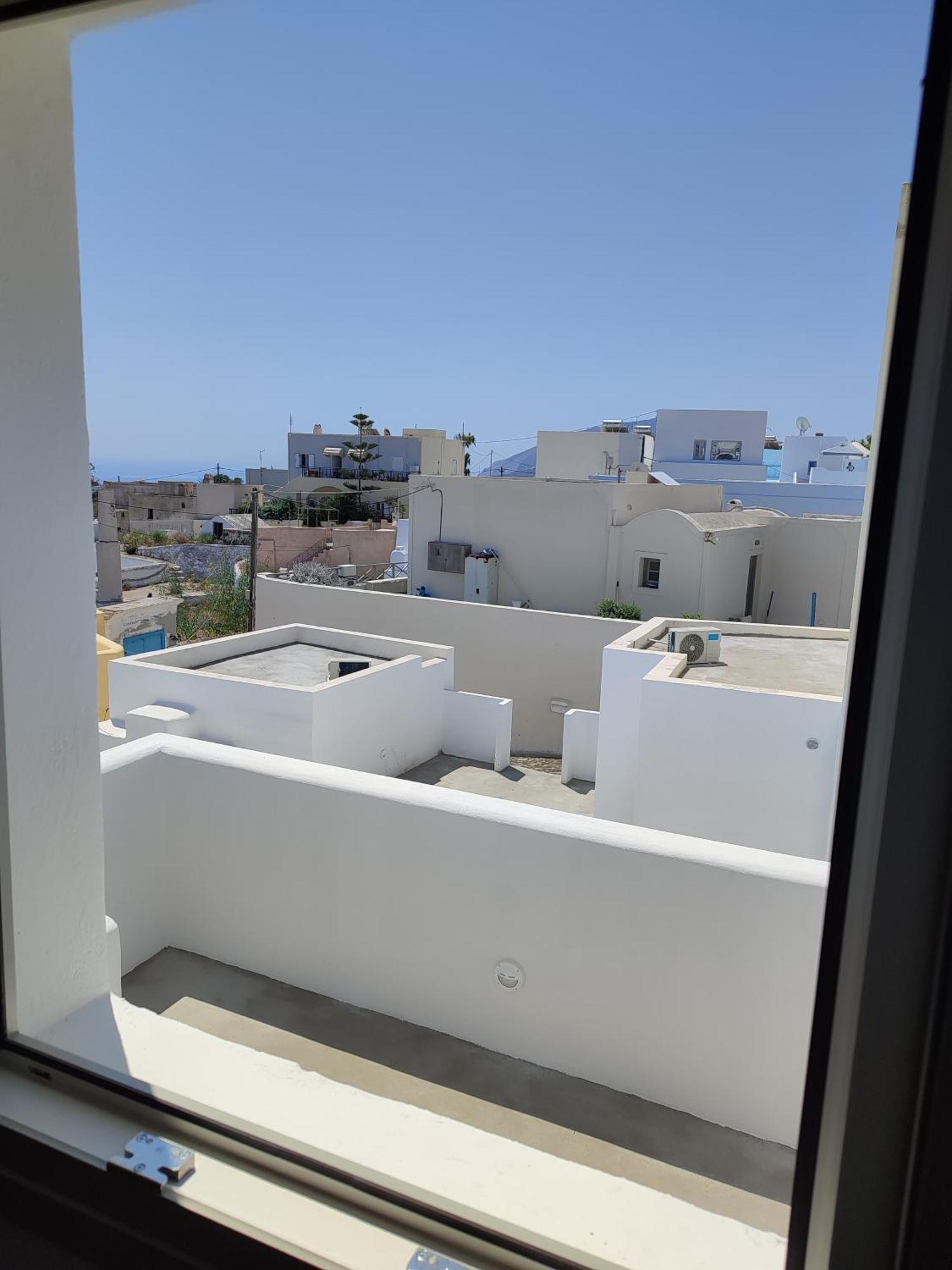 Central Santorini Serenity Rooms Fira (Santorini) Exterior photo